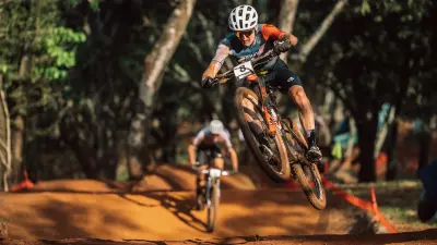 12 00 Herrjuniorer Störtlopp La Thuile mountainbike 7 6 MAX SE