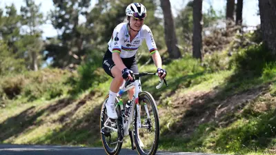 15 45 Belgien runt Etapp 3 cykel 7 18 MAX SE