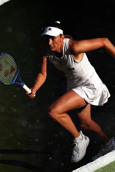 14 29 V Kudermetova E Mertens B Haddad Maia L Siegemund tennis 7 7 MAX SE