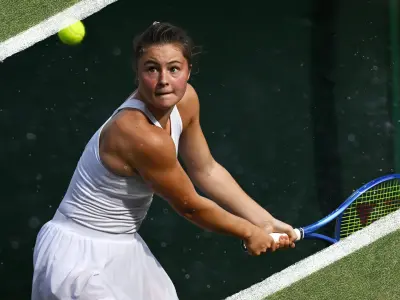 14 29 Rosita Dencheva Ruby Cooling tennis